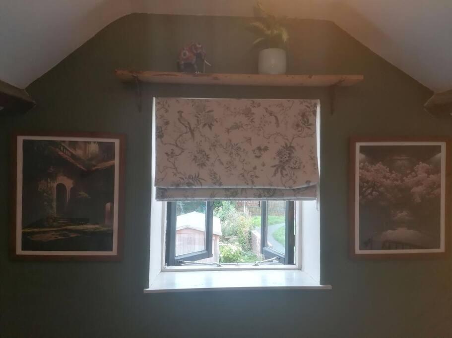 The Old Barn, Cosy Townhouse In Leominster Villa Luaran gambar