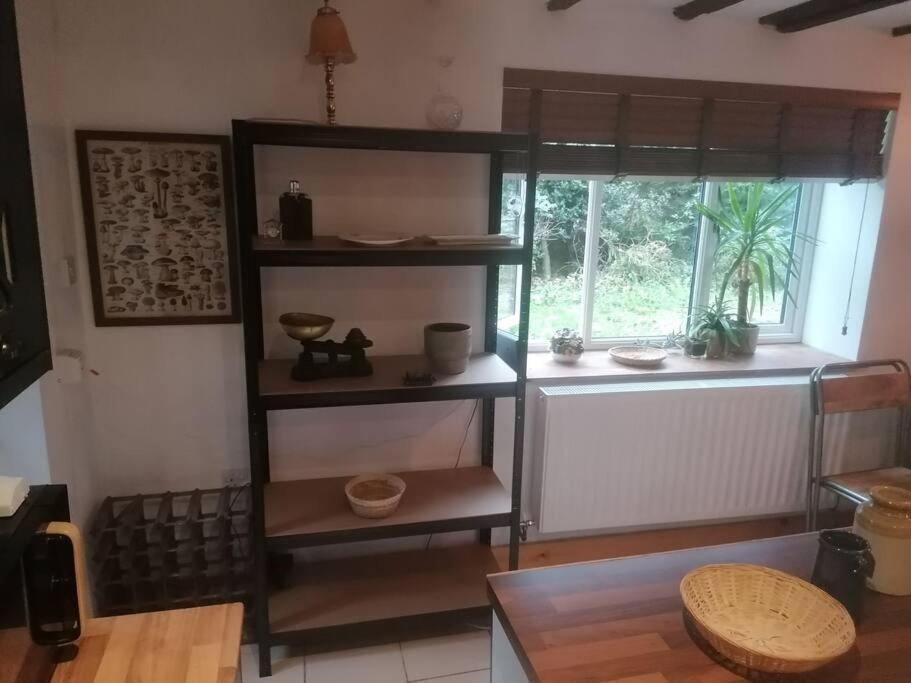 The Old Barn, Cosy Townhouse In Leominster Villa Luaran gambar